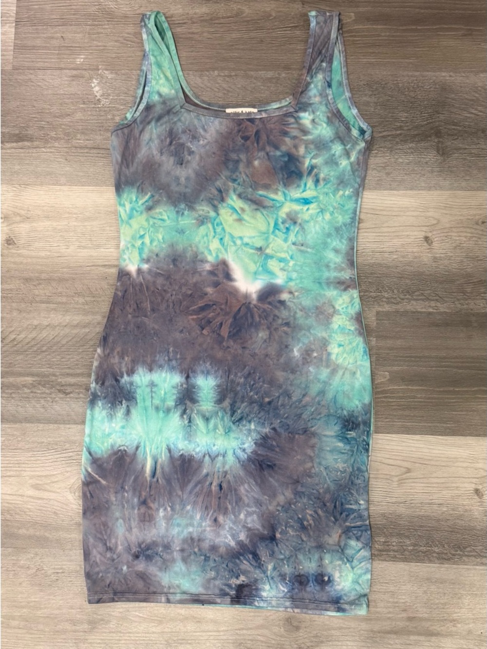 Tie-Dye Scoop Neck Bodycon Dress in Teal and Gray